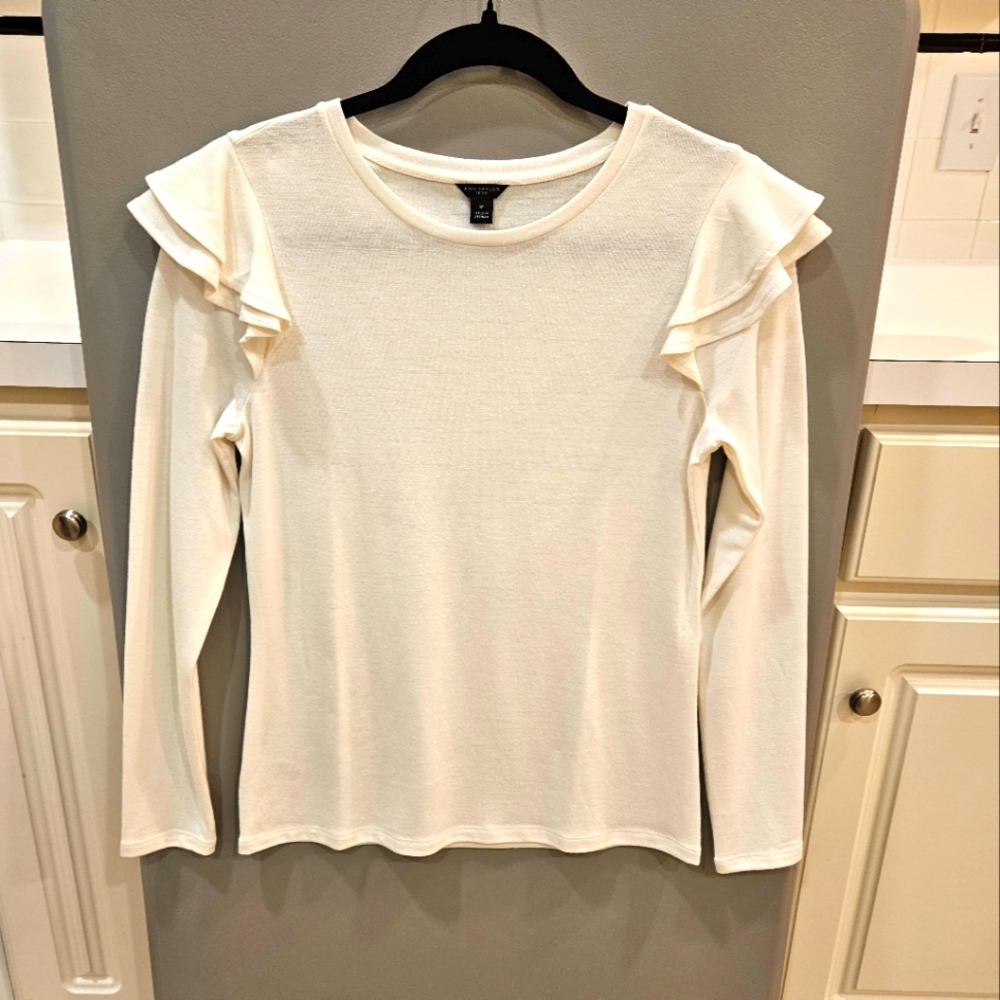 Ann Taylor Ladies Pullover Shirt